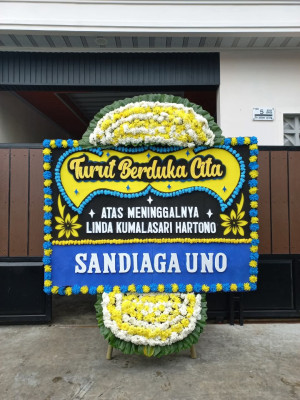 Papan Bunga Duka di Tanah Putih Tanjung Melawan